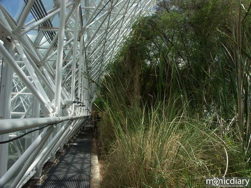 bio0018.jpg : biosphere.2.arizona