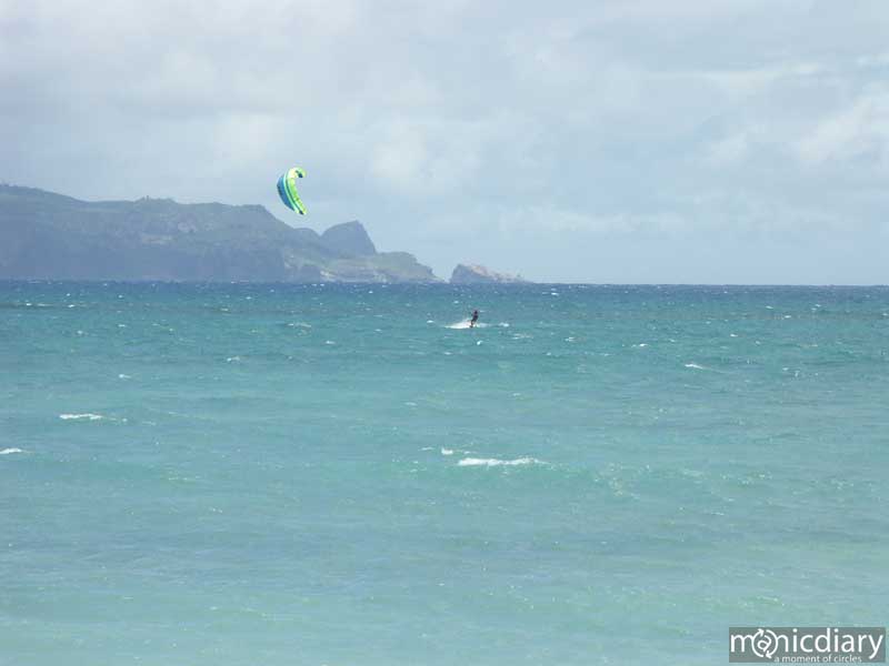 kitesurf.jpg : north.shore.maui