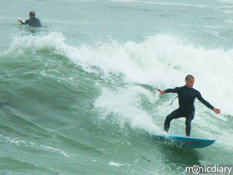 surfer08.jpg : surfing.ocean.beach.san.diego