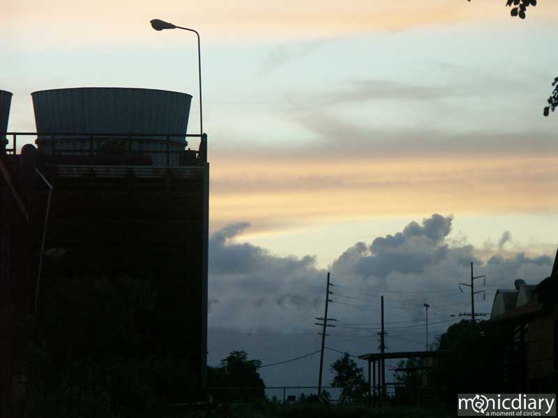 sunset01.jpg : the.mill.maui